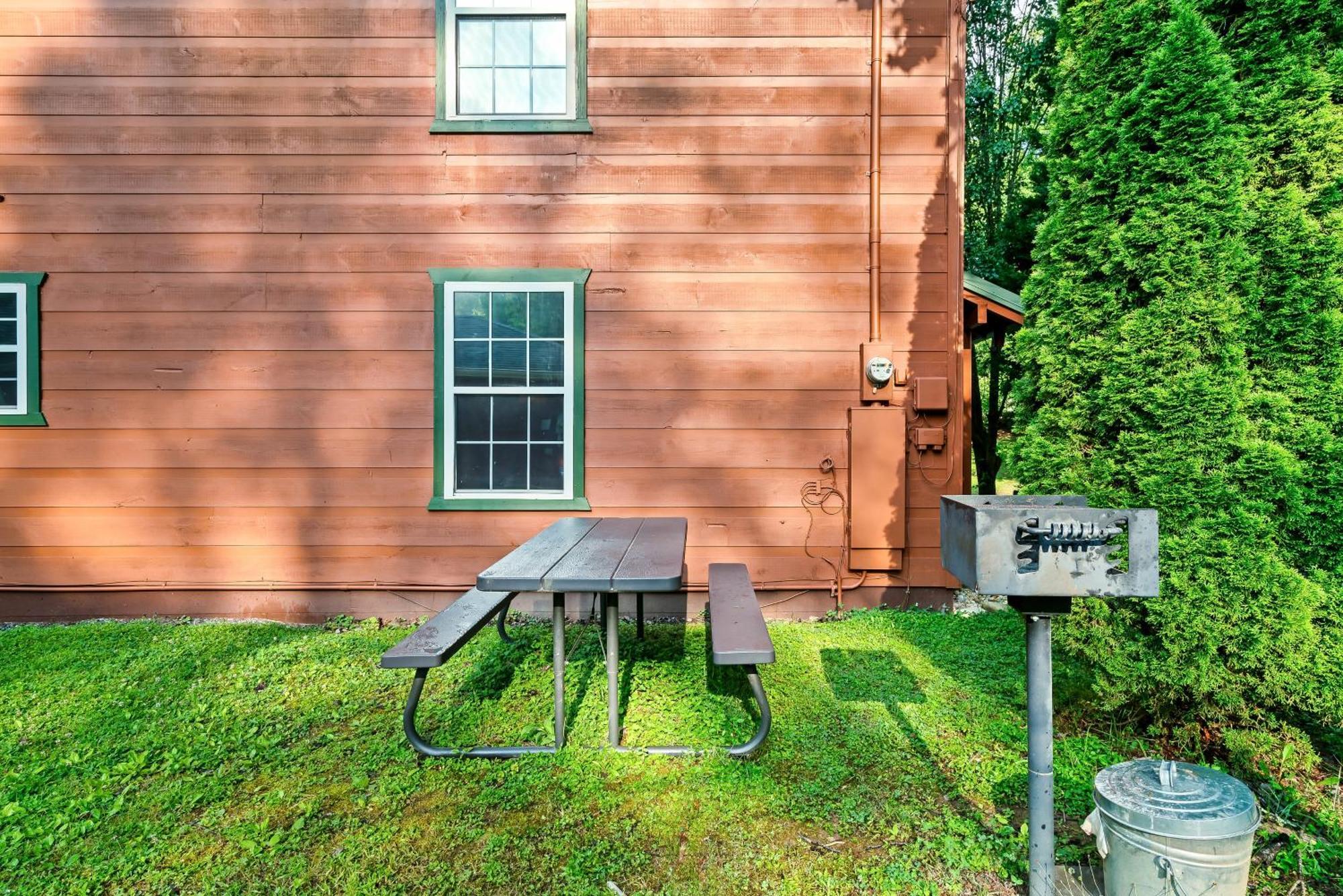 A Top Notch Lodge~Gatlinburg Exterior foto
